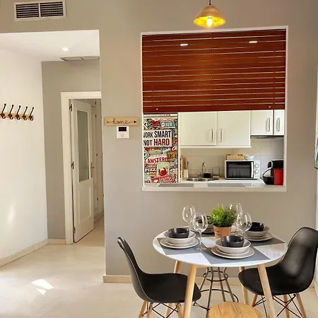 Alvarez Quintero Apartment